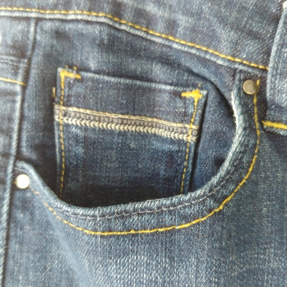 Levi's 9" Midrise Skinny Jeans SZ 10M - Picture 3 of 13